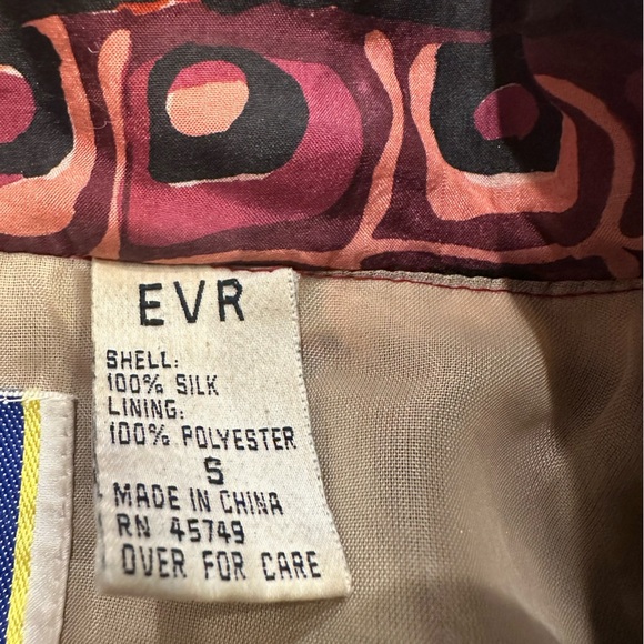 VTG 80’s EVR By ROUSSO APPAREL AOP 100% oversized Silk Jacket size small - Picture 3 of 6